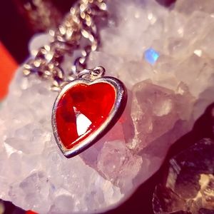 ❤💋Beautiful Red Crystal Heart Necklace 💋❤